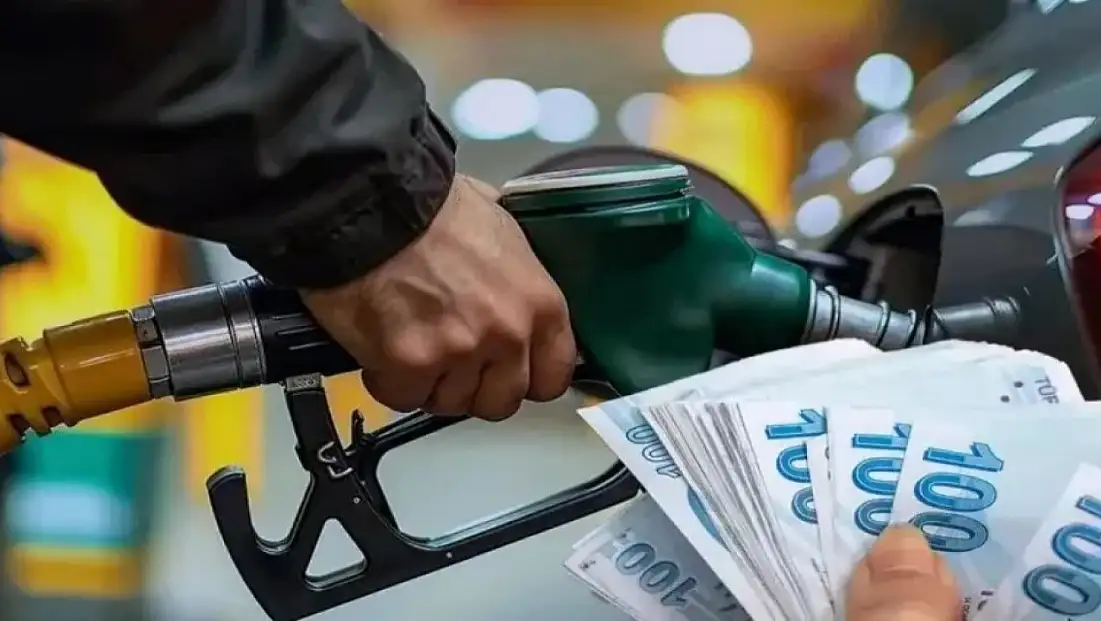 AKARYAKIT ZAMLARI SÜRÜYOR: MOTORİN VE  BENZİNE  YENİ YIL ARTIŞI