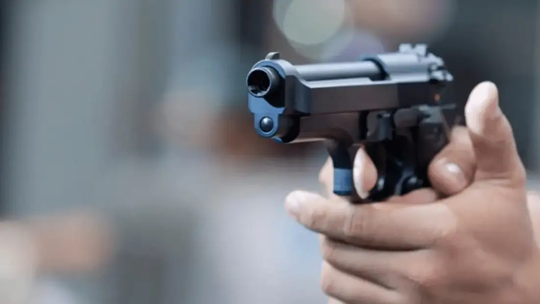 BAYINDIR’DA DENETİMLERDE RUHSATSIZ SİLAH VE KUMAR TESPİTİ