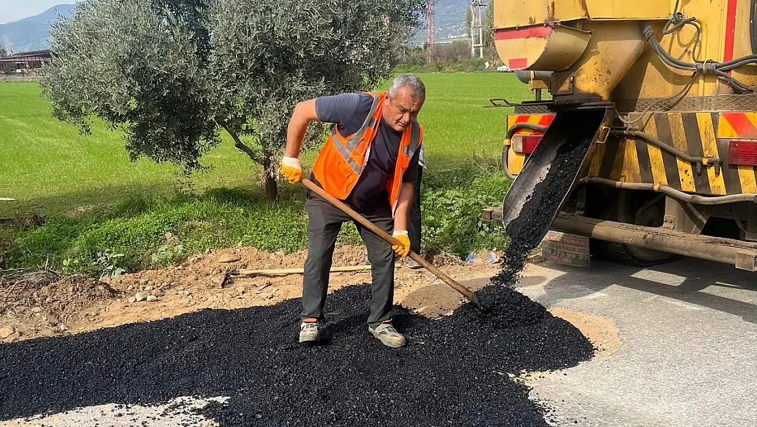 Kiraz Belediyesi’nden Suludere Mahallesi’nde Asfalt Yama Çalışması