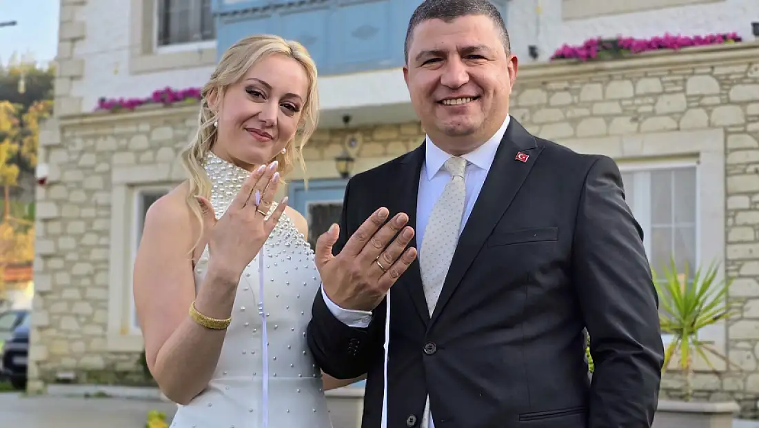 Tire Belediye Başkanı Hayati Okuroğlu Nişanlandı