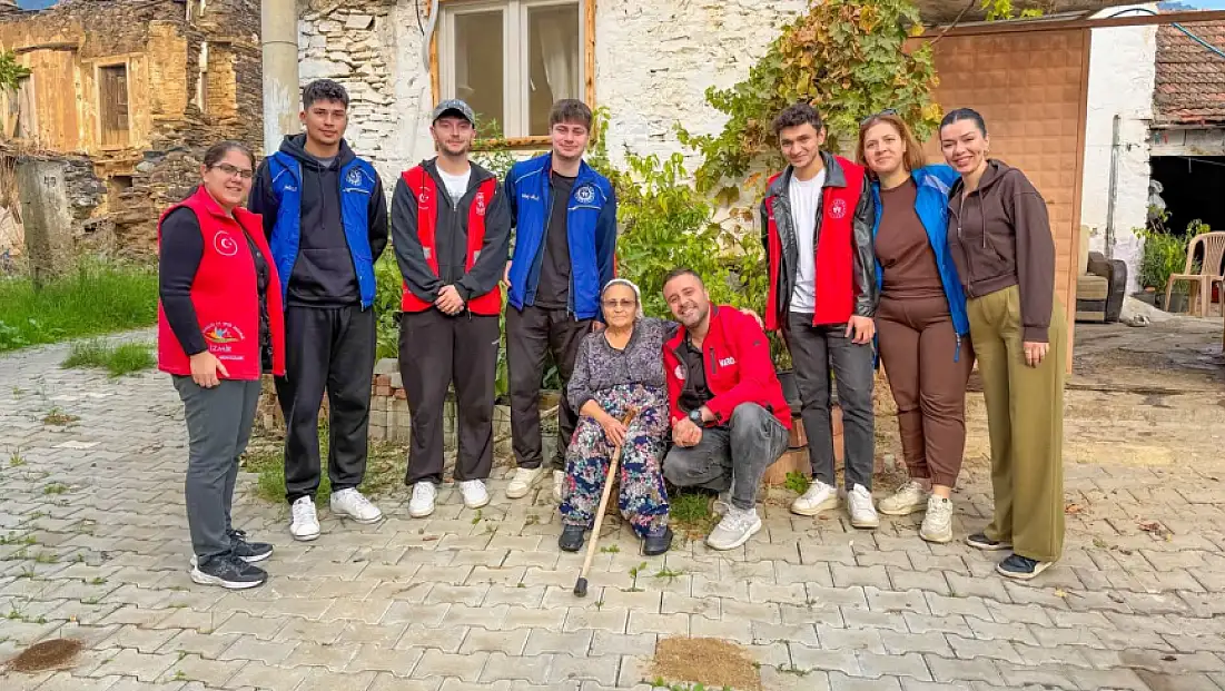 Bayındır Gençlik Merkezi’nden Anlamlı Ziyaret