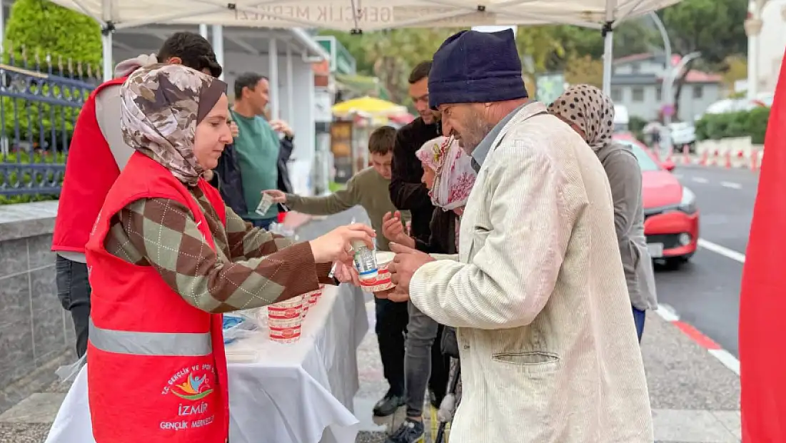 Bayındır Gençlik Merkezi’nden “Bir İyilik Yap, Dünya Değişsin” Etkinliği
