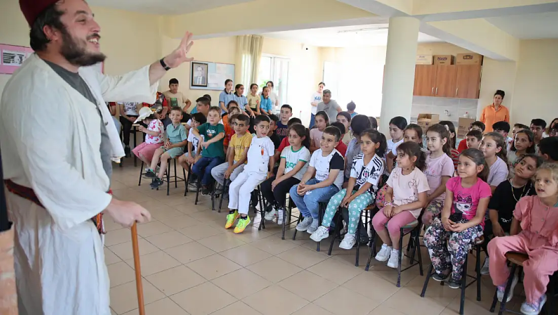 Eskioba ve Yeniçiftlik'te Tiyatro Etkinliği
