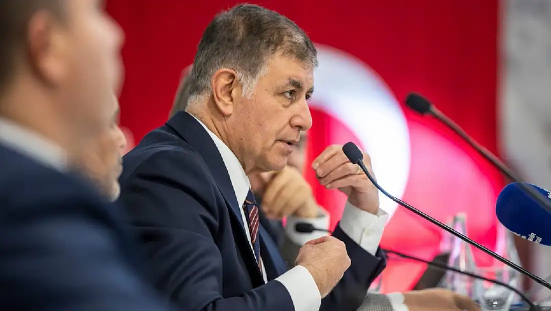 İZMİR’DE KURAKLIK VE SU SIKINTISI SULAMA KOOPERATİFLERİNDE GÜNDEME GELDİ