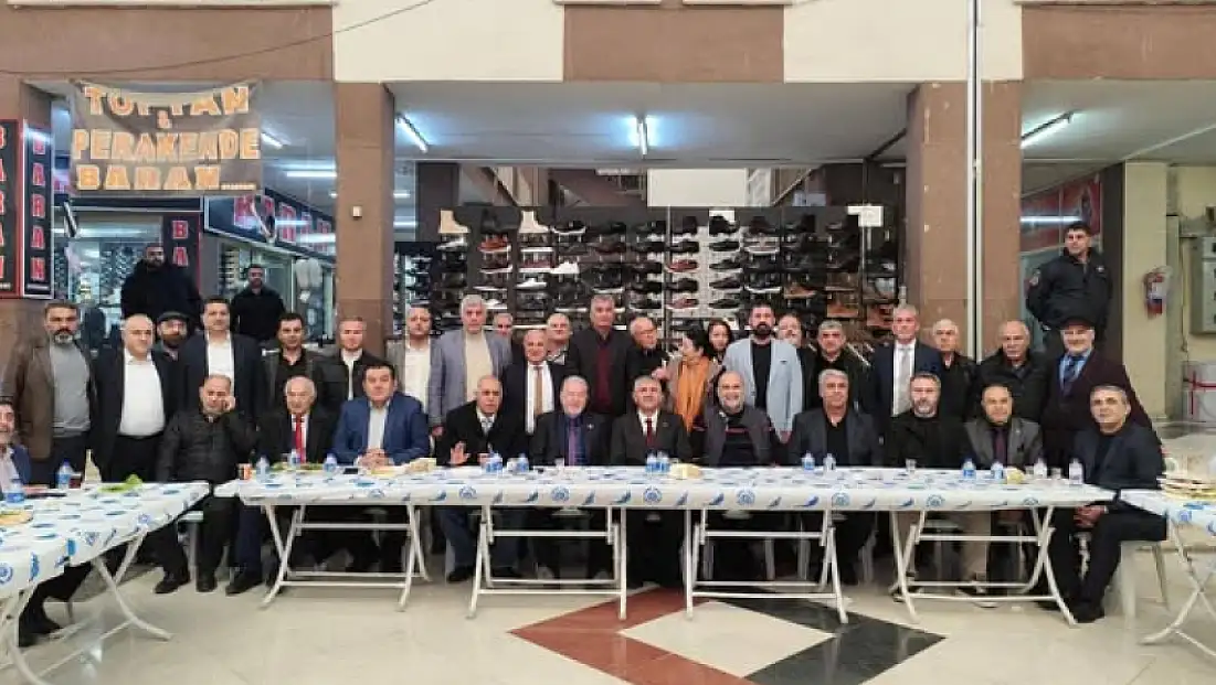 İzmin Esnaf Teşkilatının Efsane İsmi Cemal Tercan Hayatını Kaybetti