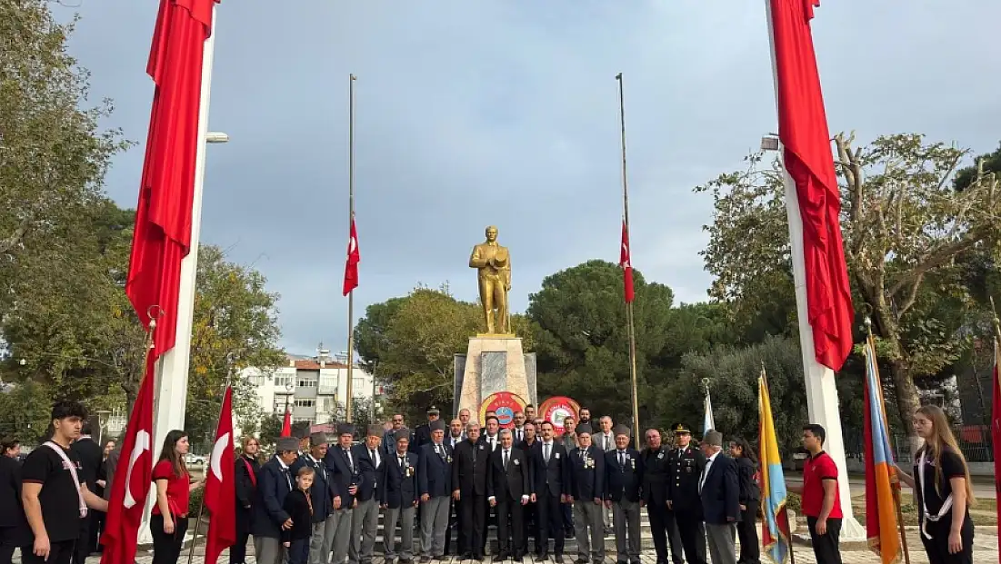 Kiraz’da 10 Kasım Atatürk’ü Anma Programı Düzenlendi