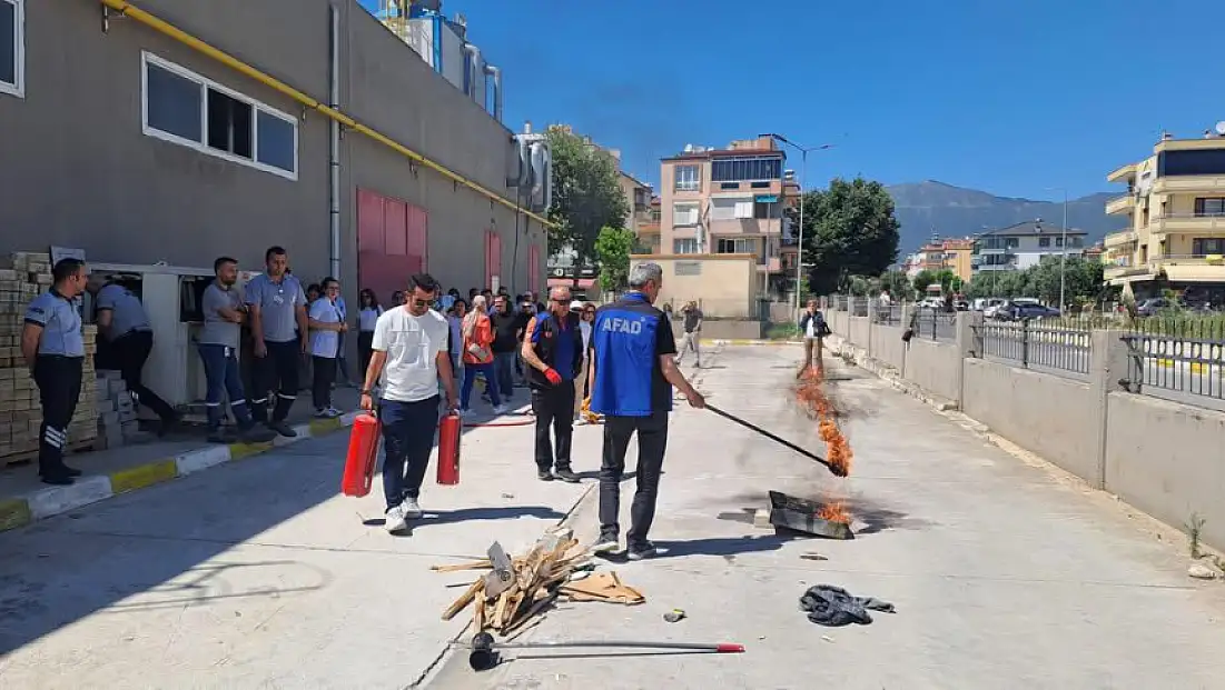 Ödemiş Devlet Hastanesi’nde AFAD Farkındalık Eğitimi ve Yangın Tatbikatı Gerçekleştirildi