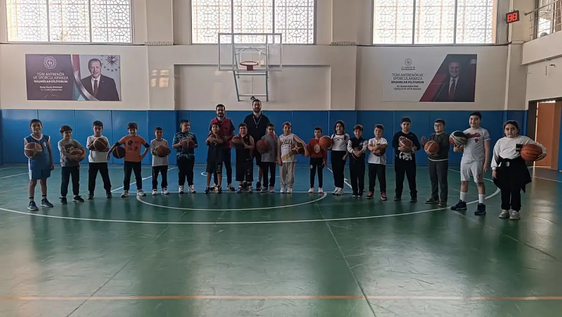 Ödemiş Gençlik Merkezi’nde Basketbol Heyecanı