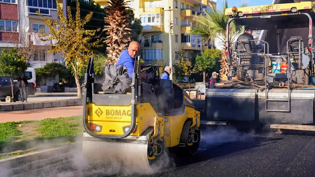 Refet Saygılı Caddesi’nde Asfaltlama Başladı