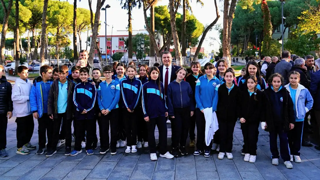 Tire’de 24 Kasım Öğretmenler Günü Kutlandı