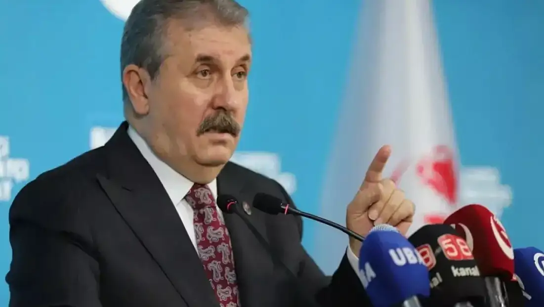 Mustafa Destici’nin “Evli Olanı İşe Alın” Sözleri Tartışma Yarattı