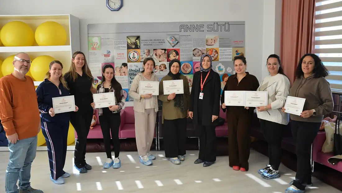 ÖDEMİŞ DEVLET HASTANESİ’NDE GEBE OKULU MEZUNİYET HEYECANI