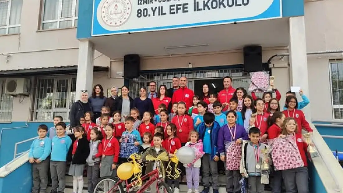 Ödemiş Kızılay’dan 80. Yıl Efe İlkokulu Öğrencilerine Teşekkür ve Hediye