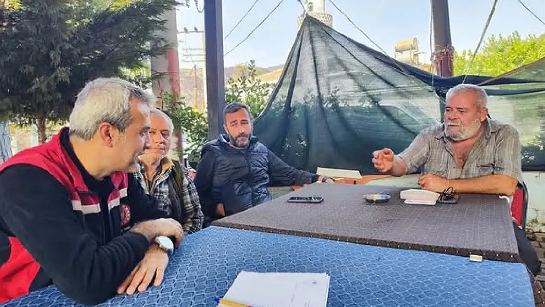 Ödemiş’te “Cuma Buluşmaları” Kapsamında Üreticilere Bilgilendirme Yapıldı