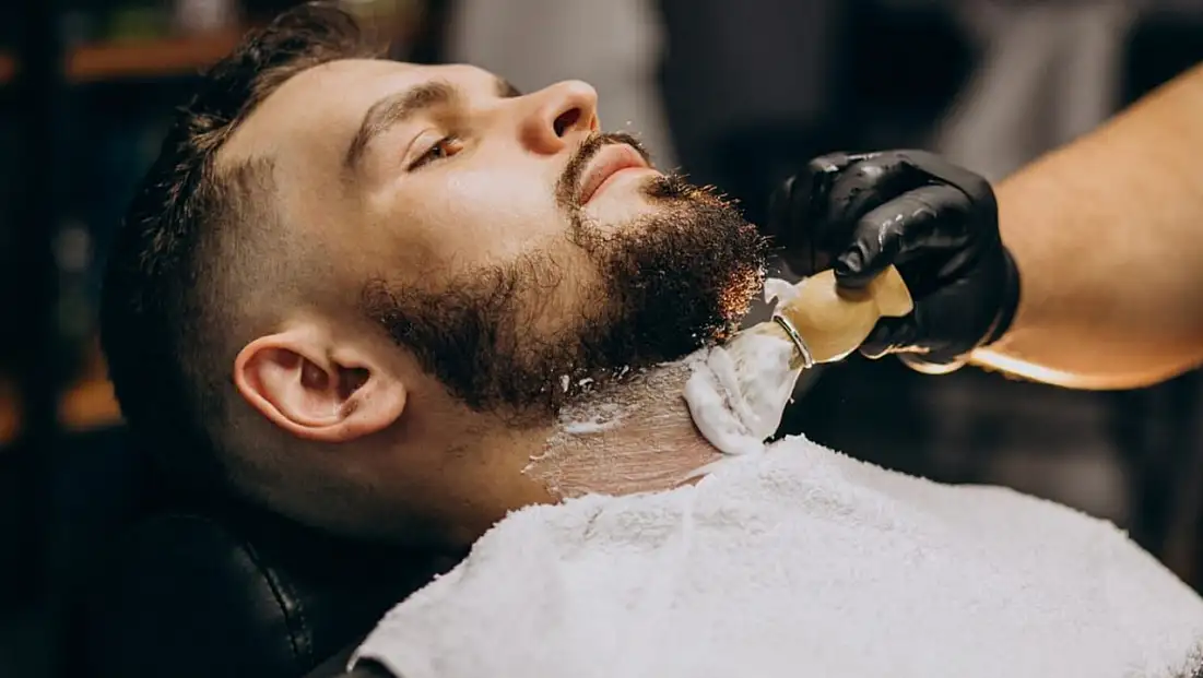 ÖDEMİŞ’TE SAÇ SAKAL YIKAMA 800 TL’YE DAYANDI