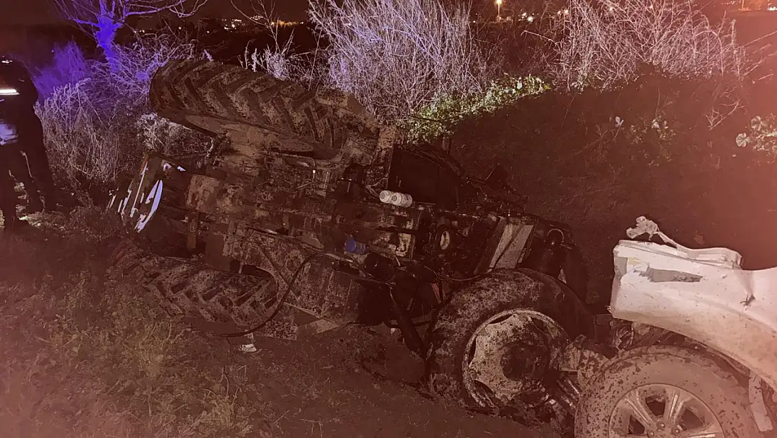 ÖDEMİŞ’TE TRAFİK KAZASI: İKİ YARALI