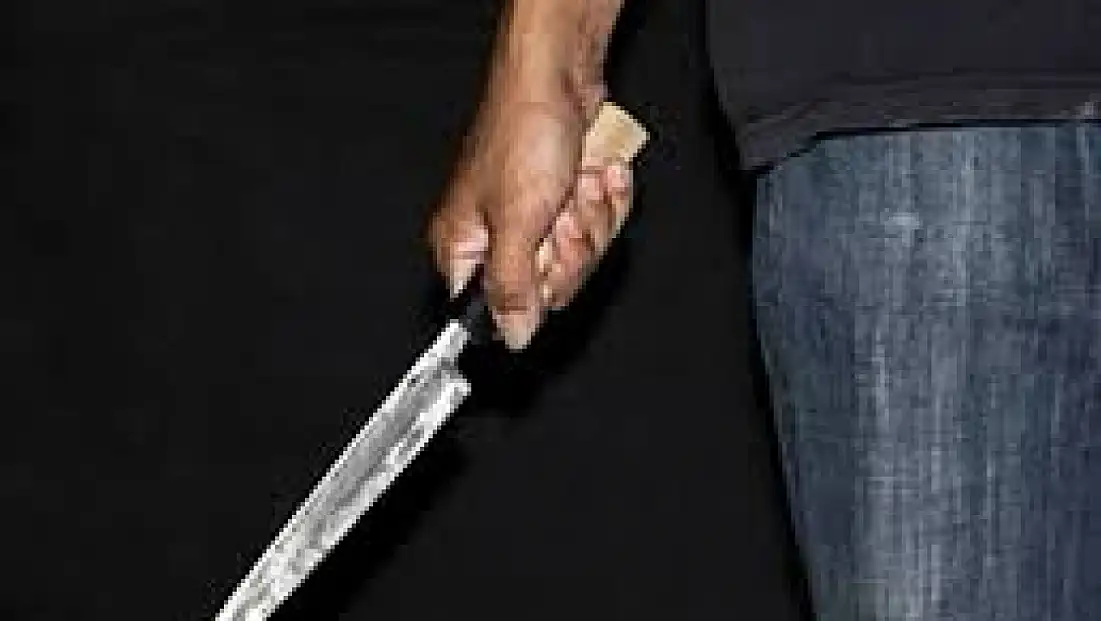 Tire’de Bıçaklı Kavga: 1 Ağır Yaralı