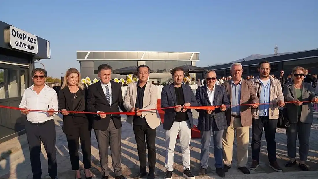 Tire’de Oto Plaza Sitesi Hizmete Açıldı