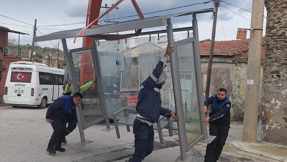 Tire’de trafik düzenlemeleri ve yeni durak çalışmaları