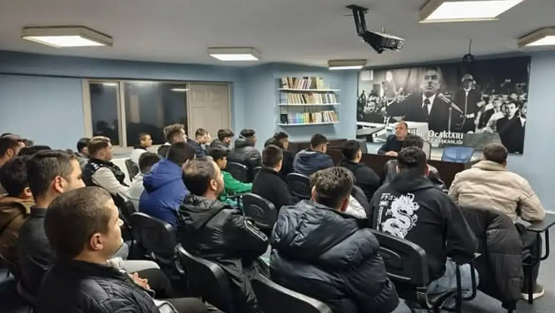 ÜLKÜ OCAKLARI ÖDEMİŞ’TE “İSLAMİYET VE TÜRK TÖRESİNDE KADIN” SEMİNERİ DÜZENLEDİ