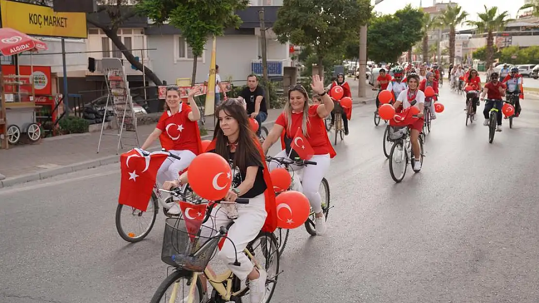 100. Yılda 100 bisiklet ile geleceğe pedal çevirdiler