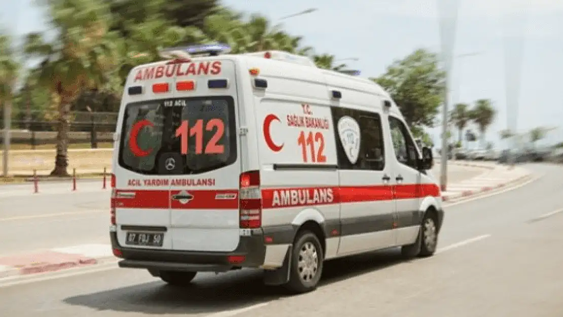 15 yaşındaki çocuk ambulanstan atlayarak öldü