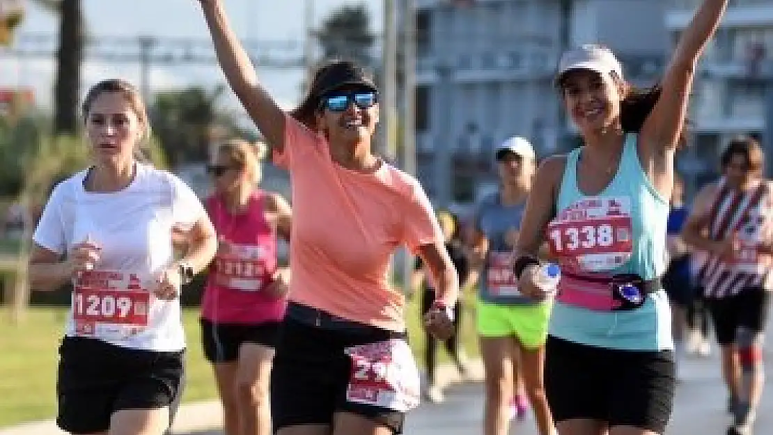 9 Eylül İzmir Yarı Maratonu'nda kurtuluş coşkusu