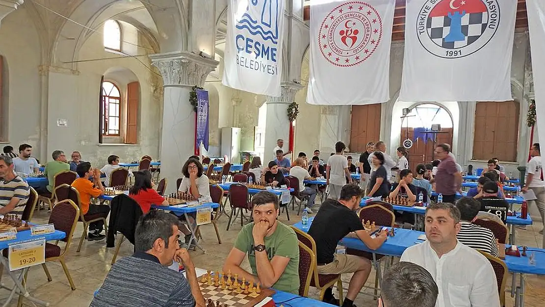 978 sporcu Çeşme'de