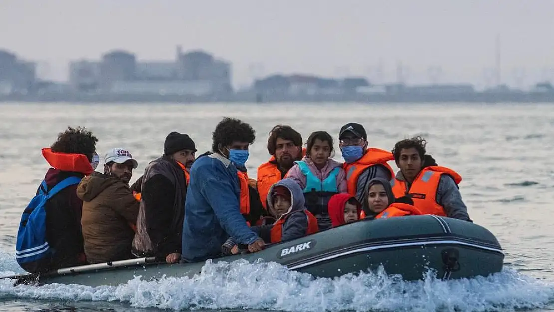 AB Komisyonu, Yunanistan’a Geri İtme İddialarıyla İlgili Resmi Adımlar Atma Tehlikesini Gündeme Getirdi