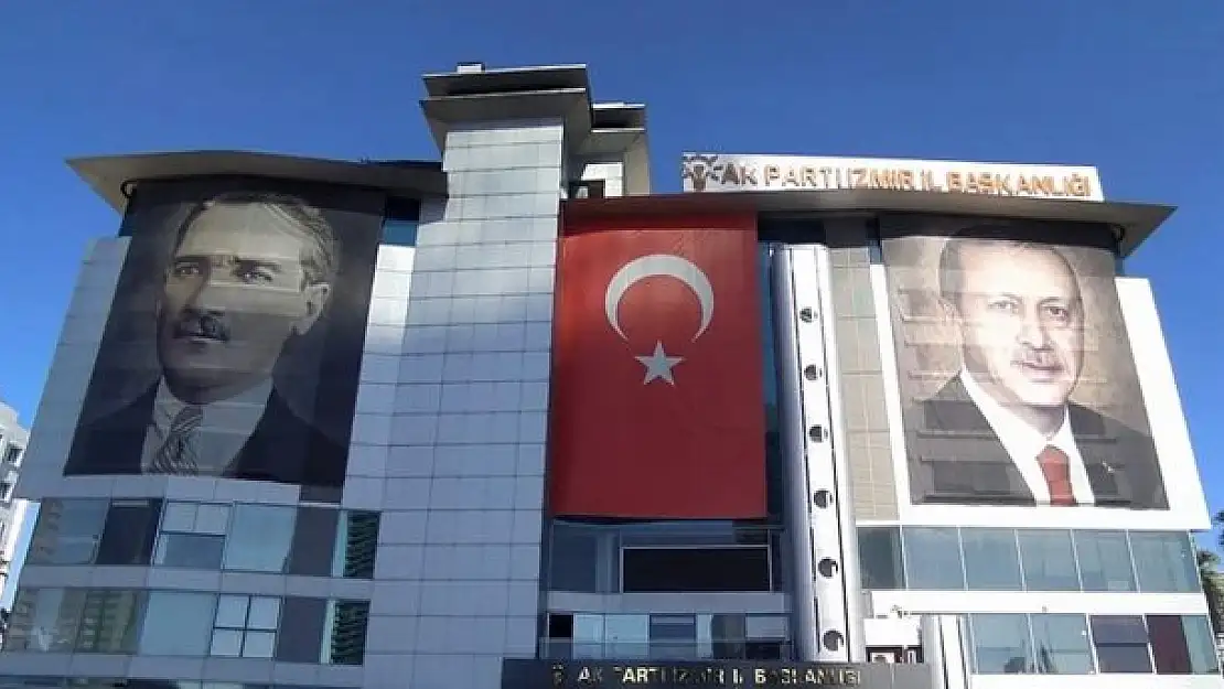 AK Parti İzmir İl Başkanlığı’nda heyecan dorukta