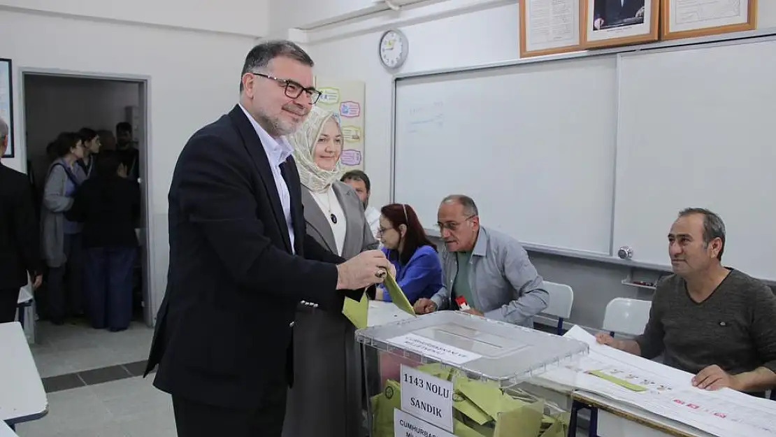 AK Partili Saygılı, oyunu kullandı