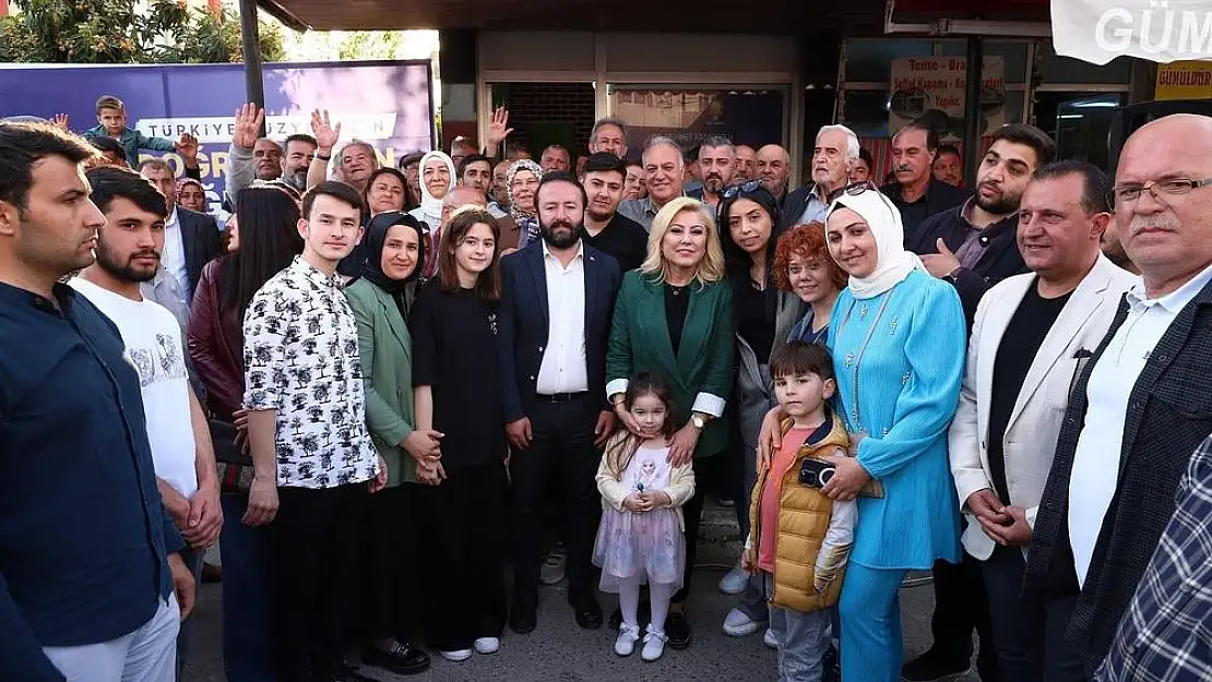 Ak Parti’li Şebnem Bursalı’dan Atatürk çıkışı