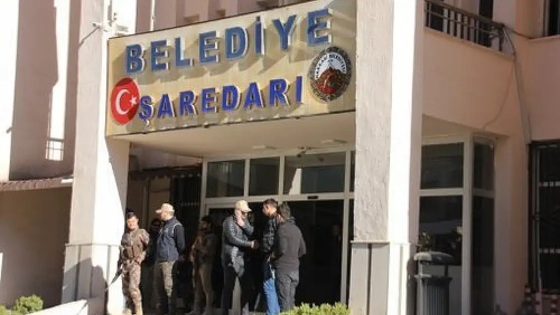 AK Parti’li yöneticiler, kayyum tarafından işe alındı