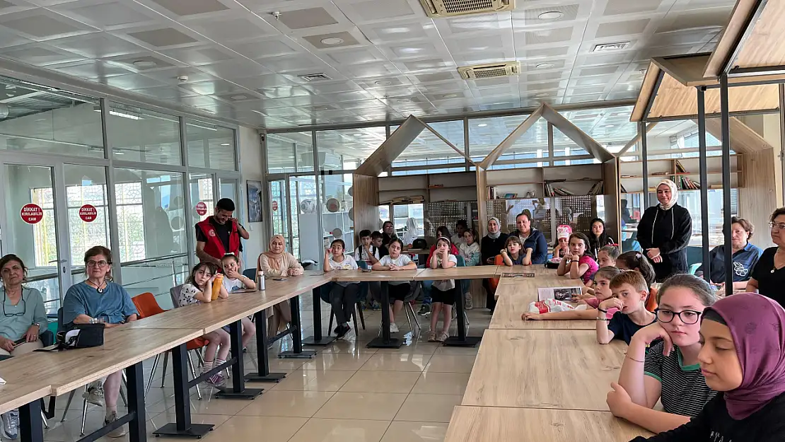 Akciğer Kanserinde Erken Tanı ve Sigaranın Etkisi Konul Seminer Ödemiş'te Gerçekleşti