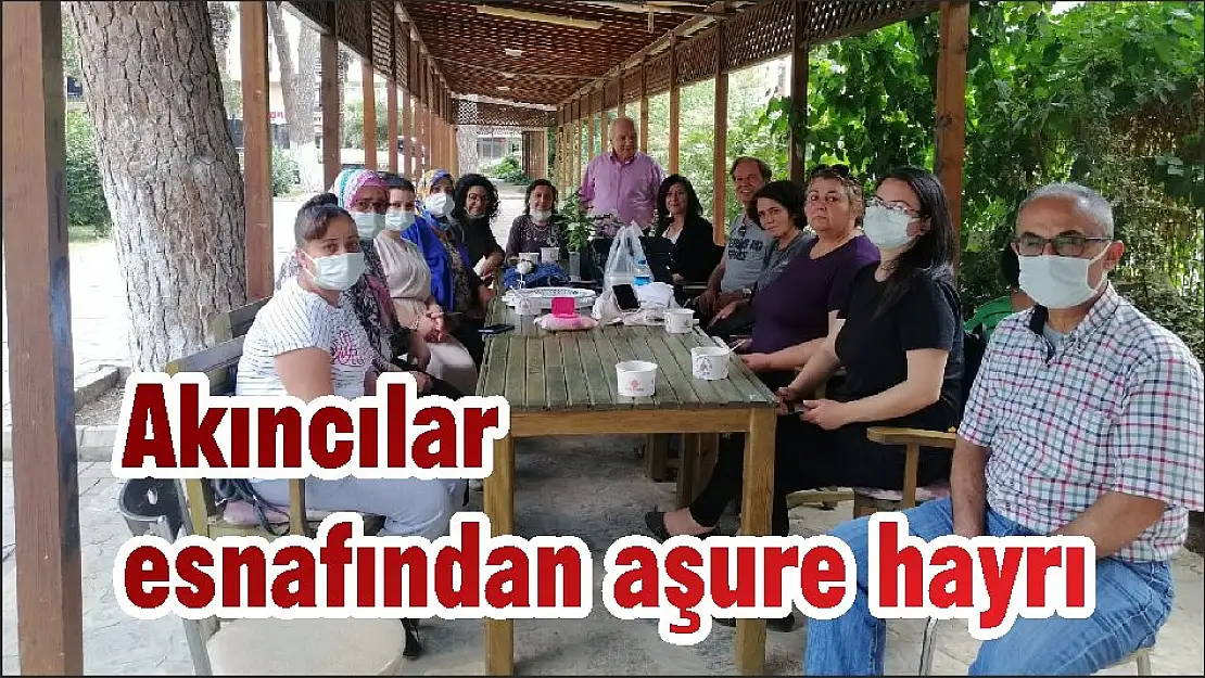 Akıncılar esnafından aşure hayrı