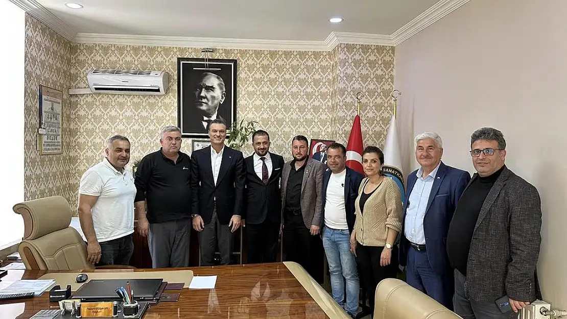 Alpay Özalan’dan Kiraz ve Beydağ'a ziyaret