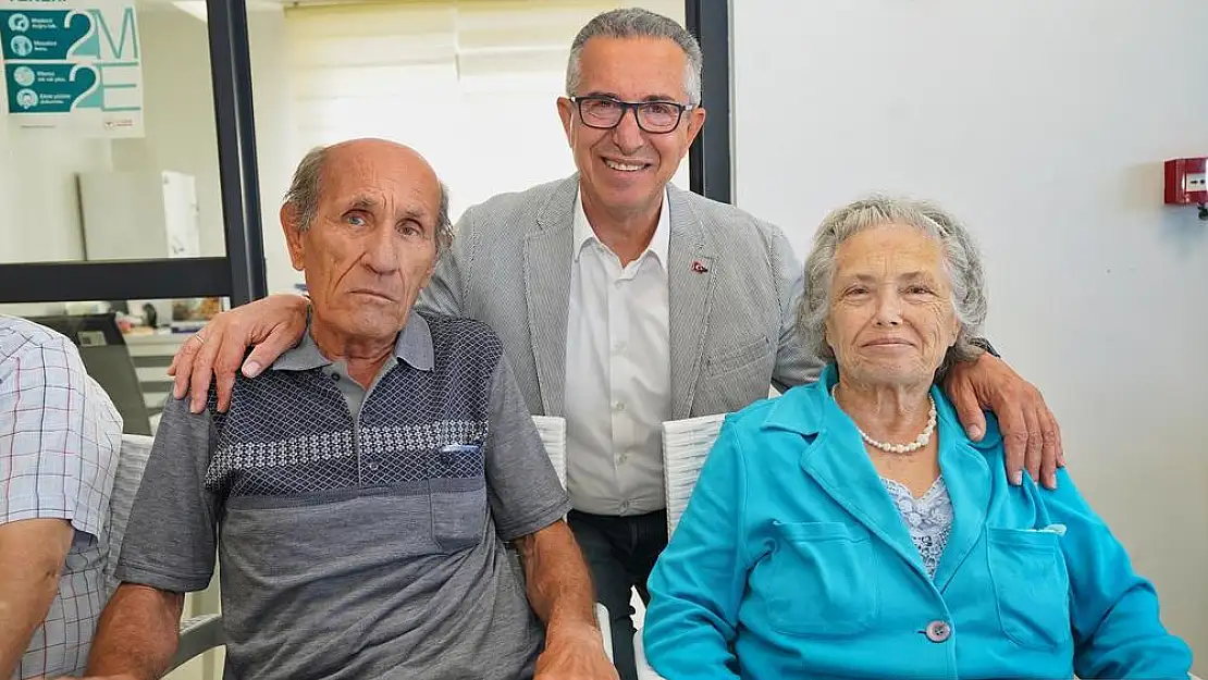 Alzheimer ve demans hastalarını hayata bağlayan merkez