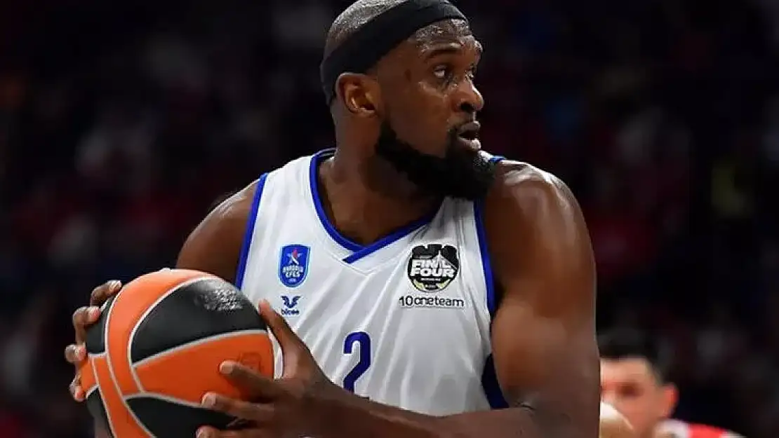 Anadolu Efes oyuncusu Singleton’dan kötü haber