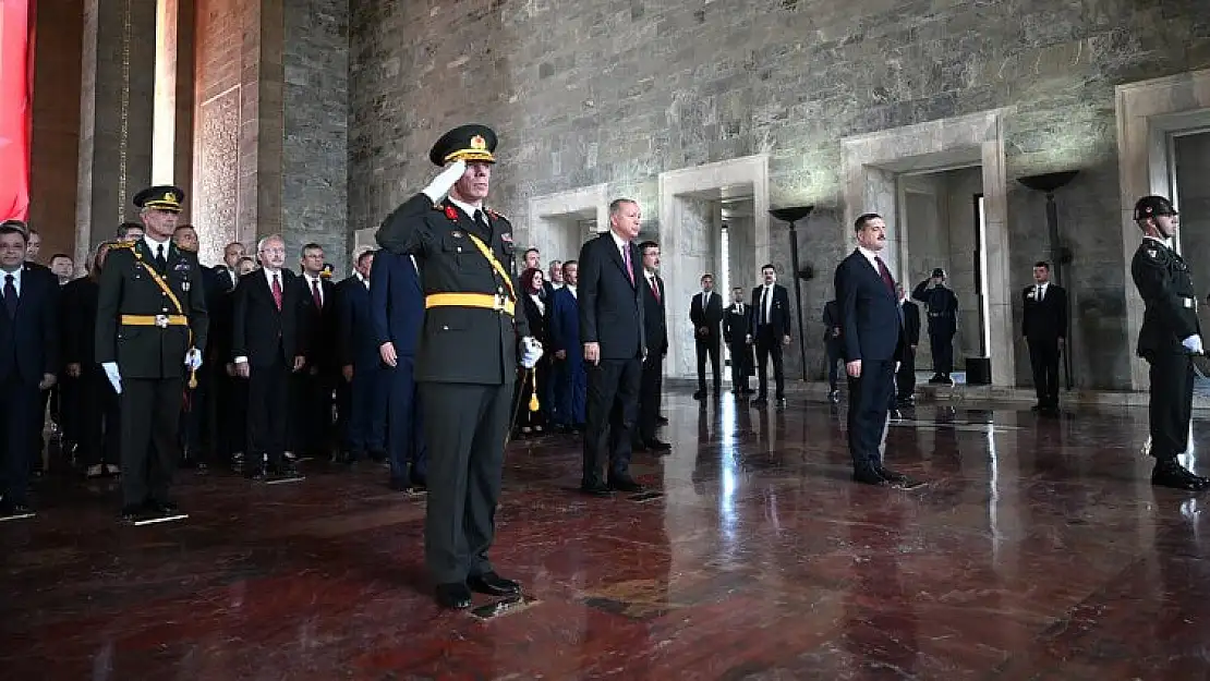 Anıtkabir’e 30 Ağustos ziyareti!