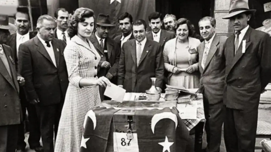 Atatürk’ün kadınlara verdiği büyük önem