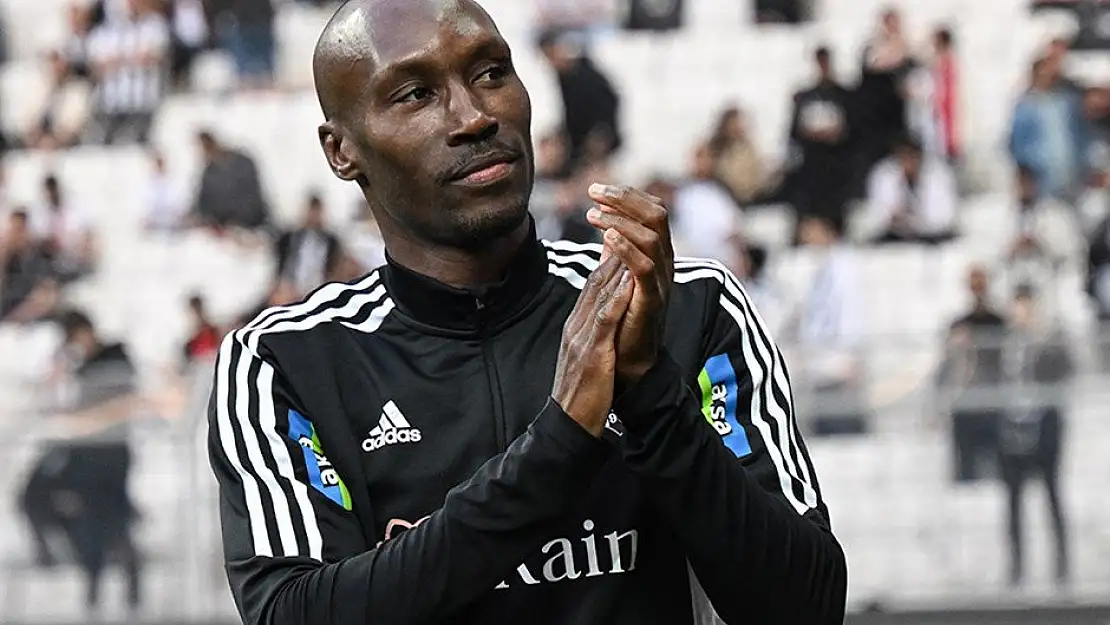 Atiba Hutchinson futbolu bıraktı