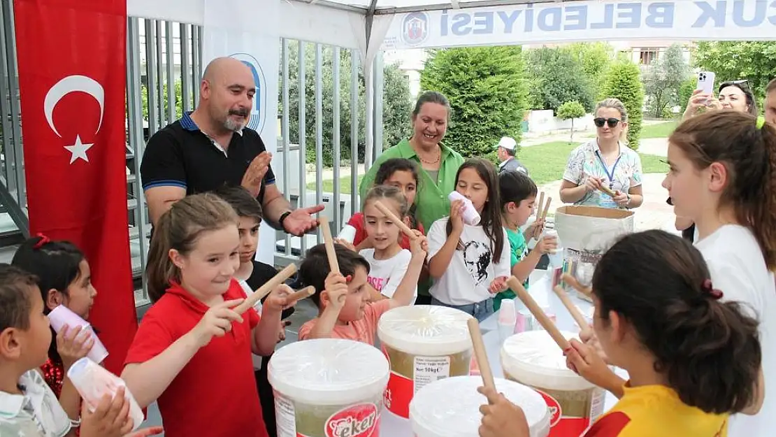 'Atığını Getir, Hediyeni Götür'