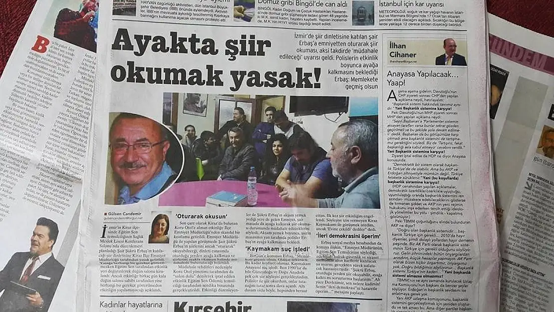 Ayakta şiir okuma meselesi!