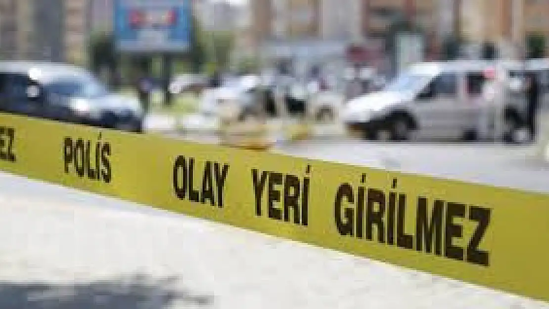 Bakırköy’de dehşet yatak odasında iki sevgili başlarından vurulmuş şekilde bulundu