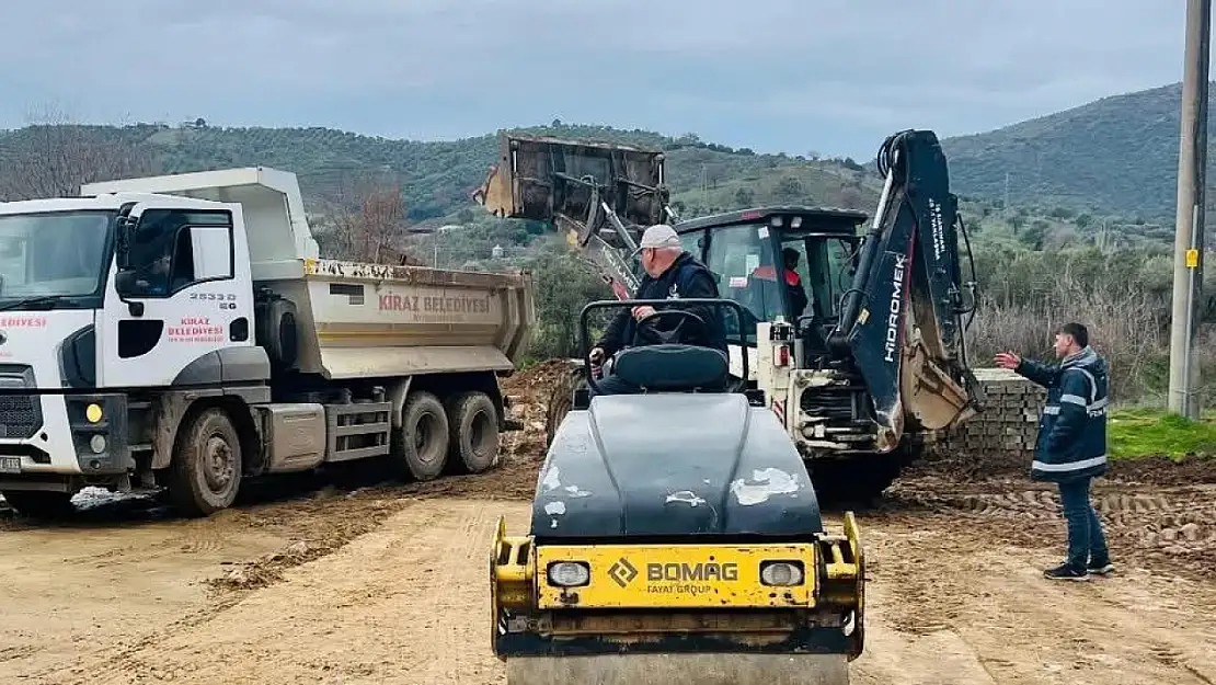 Başkan Nasuh Coşkun, Yeni Mahalle'de Yol Bakım Çalışmalarını İnceledi