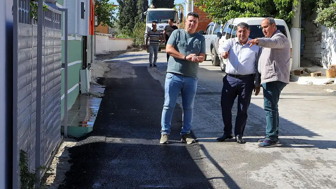 Bayındır Belediye Başkanı Davut Sakarsu, Gençlik Sokak'ta Asfalt Bakım Çalışmalarını İnceledi