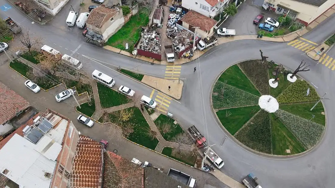 Bayındır'da  Daha Yeşil ve Güzel Bir İlçe İçin Peyzaj Çalışmaları Tamamlandı