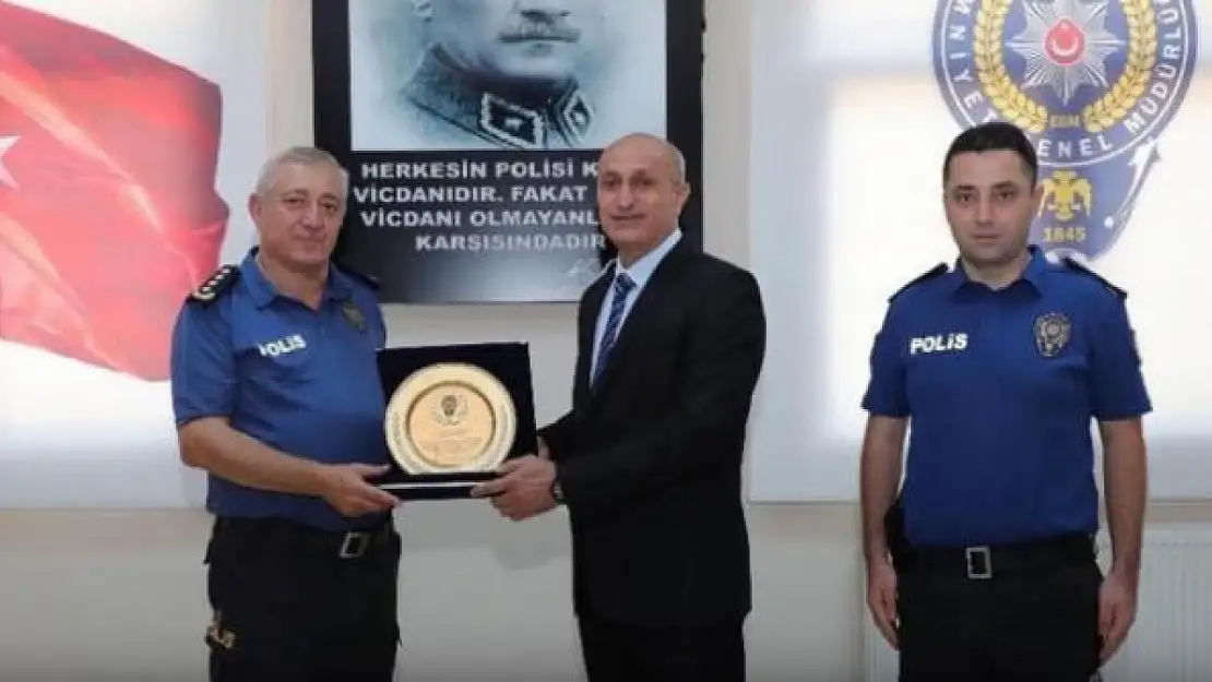 Bayındır'ın Sevilen Polis Memuru Emekliye Ayrıldı