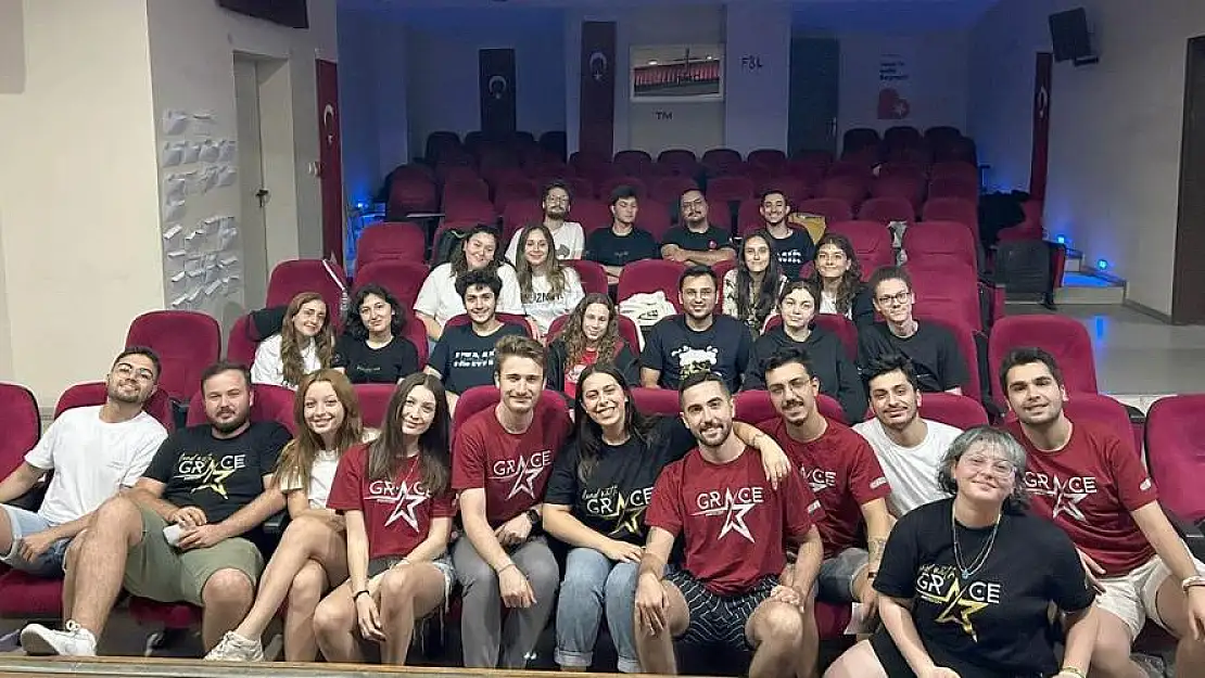 Bayraklı Belediyesi ve AIESEC ortaklığıyla yapılan eğitim kongresine 30 genç katıldı