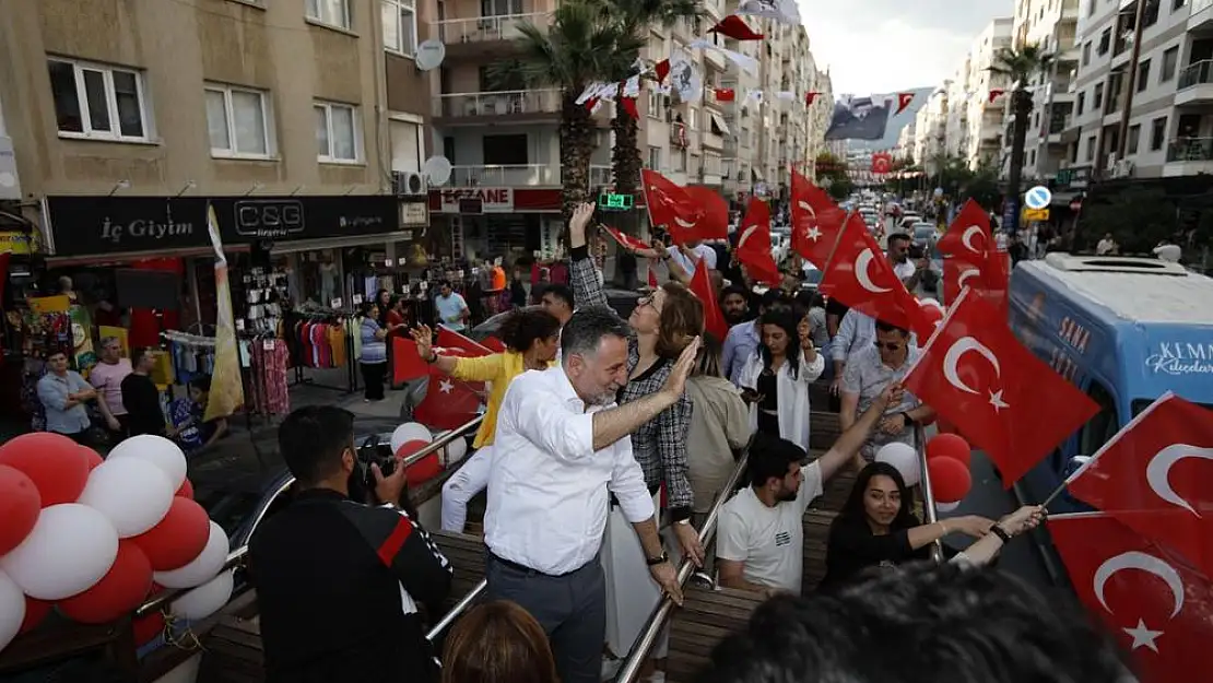 Bayraklı sokaklarında 19 Mayıs heyecanı